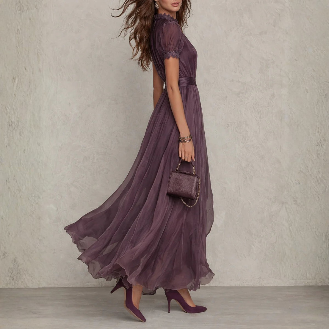 Valantomode | Beautiful Maxi Dress with Lace Detail for Stylish Events