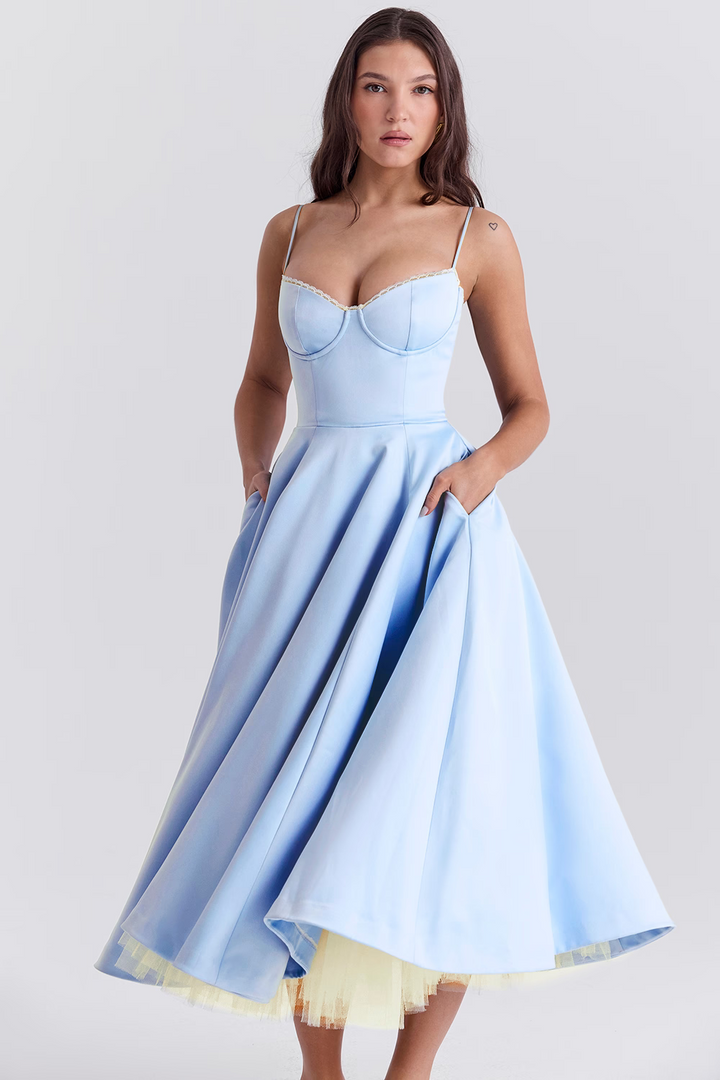 Valantomode | Sophisticated Long Dress with a Flattering Fit for Women
