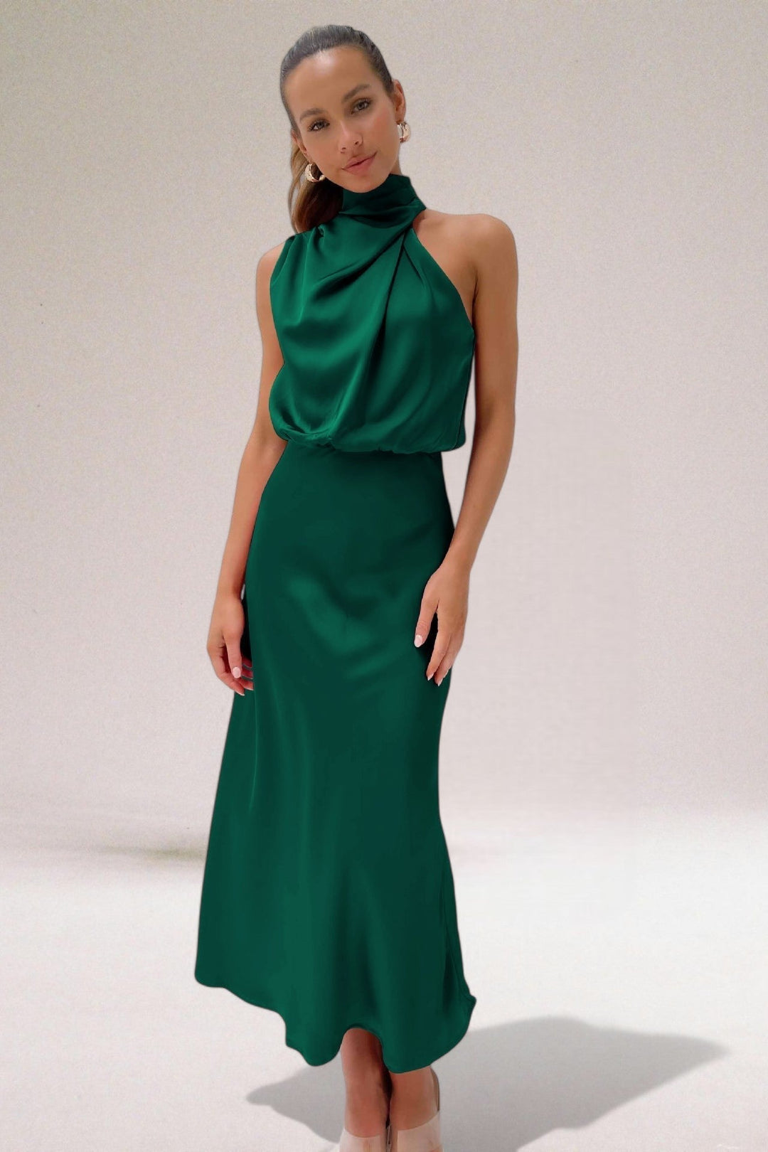 Valantomode | Dress with Elegant Design