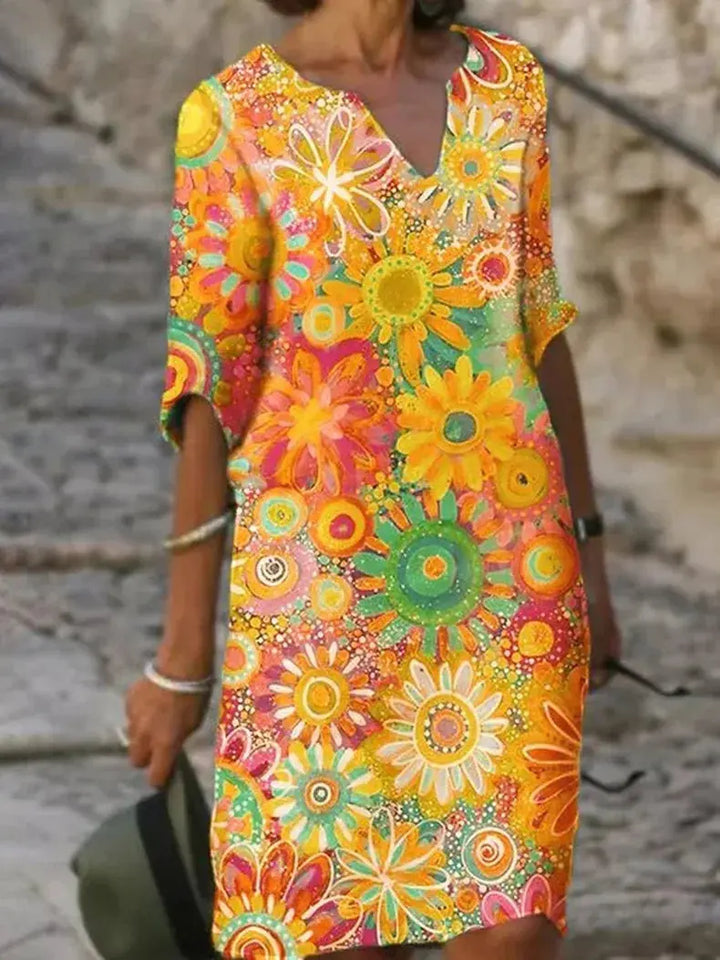 Valantomode | Stylish Floral V-Neck Summer Outfit for Women
