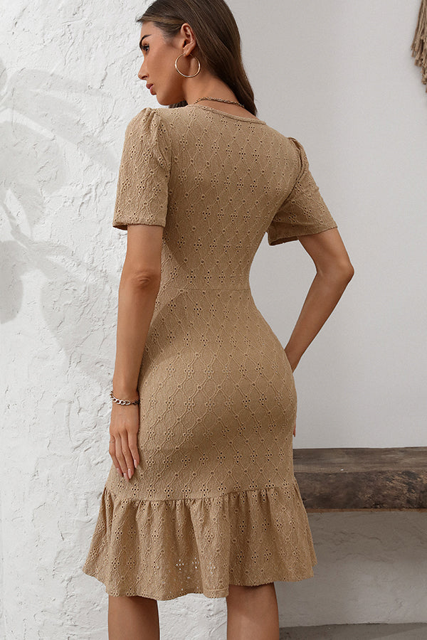 Valantomode | Chic Ruffle Hem Bodycon Dress for Effortless Style