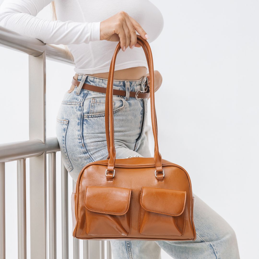 Valantomode | Linear Archival Baguette – Premium Vegan Leather Vintage-Style Shoulder Bag