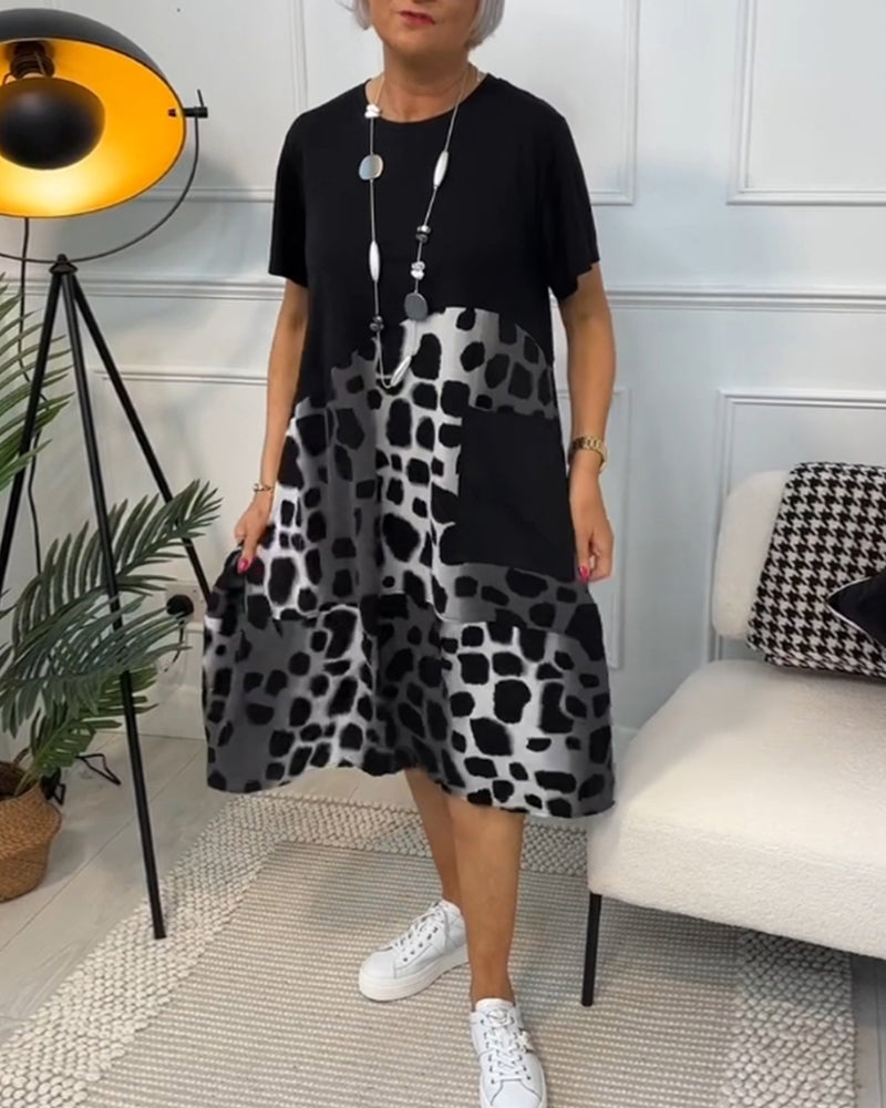 Valantomode | Dress with Animal Print