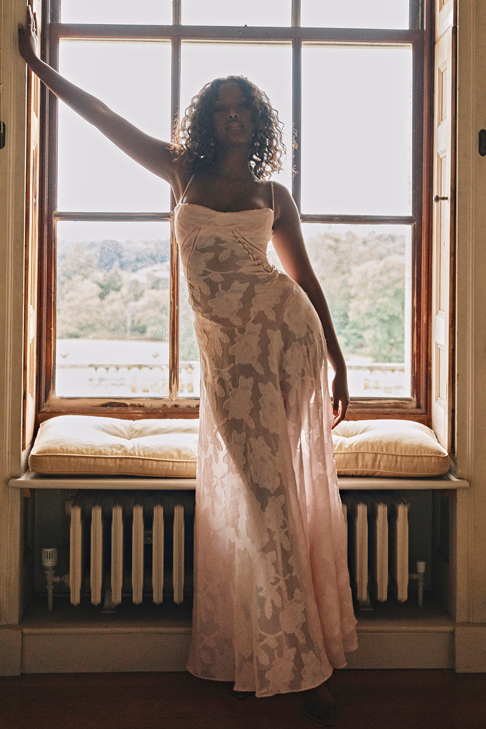 Valantomode | Elegant Embroidered Maxi Dress by Dean