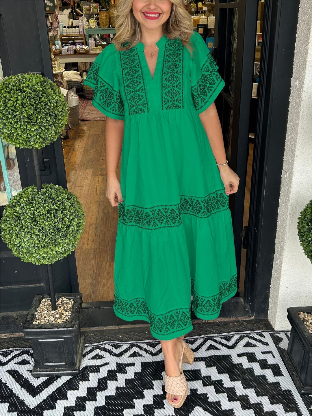 Valantomode | Dress with Elegant Boho Design