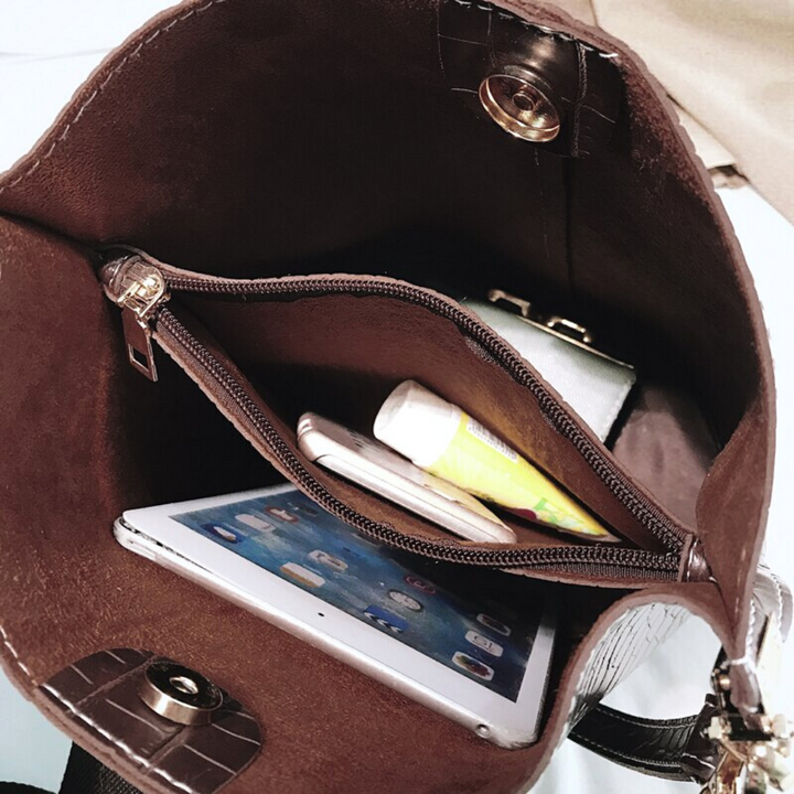 Valantomode | The ‘Aurelius’ Croc-Armor Handbag – Textural Dominance & Rigid Command