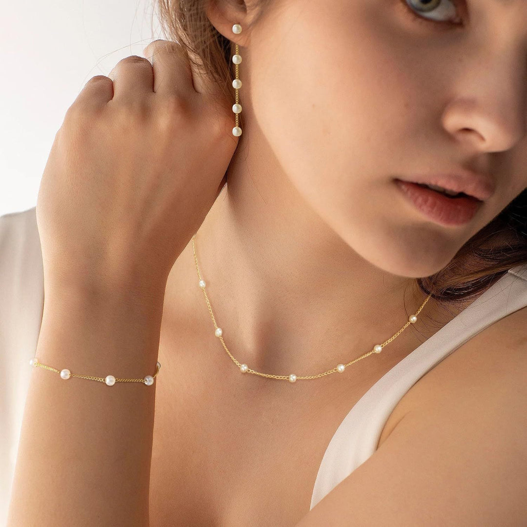 Valantomode | Plated Naomi Pearl Necklace with Serial Freshwater Pearl Architecture