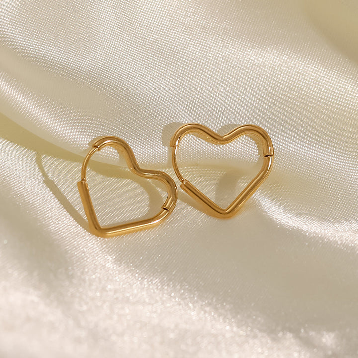Valantomode | Lightweight Plated Heart-Shaped Hoop Earrings with Cordate Linear Geometry