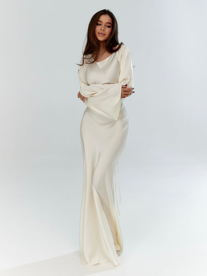 Valantomode | Elegant Dress with Stunning Bell Sleeves