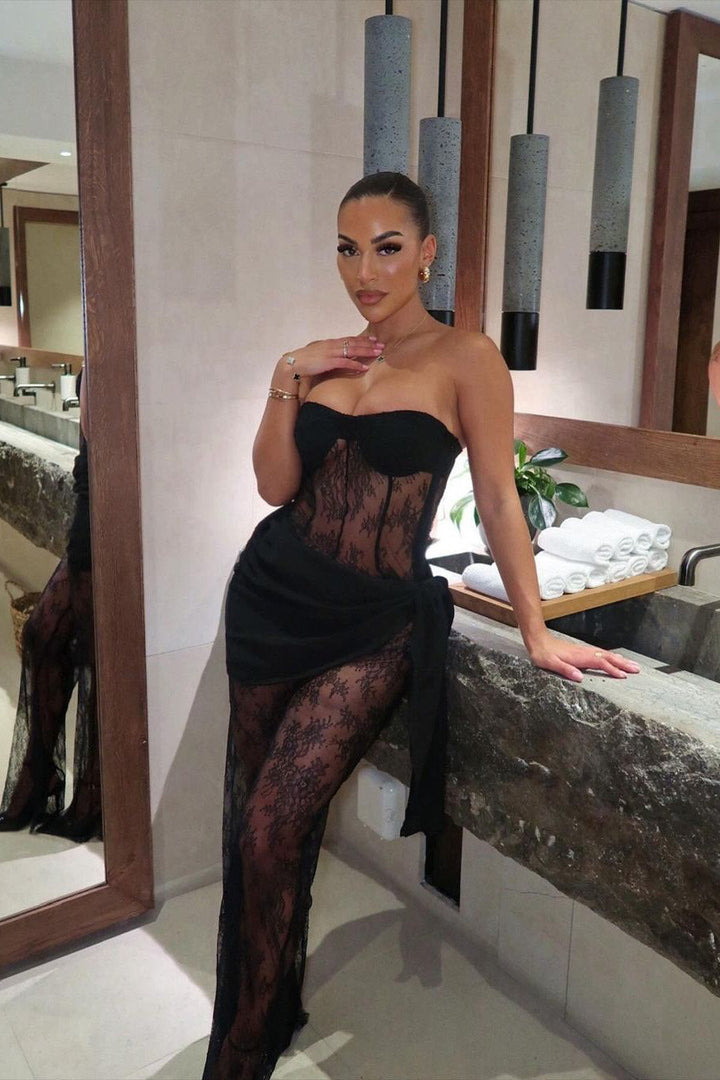 Valantomode | Elegant Black Lace Bandeau Jumpsuit with Knot Detail