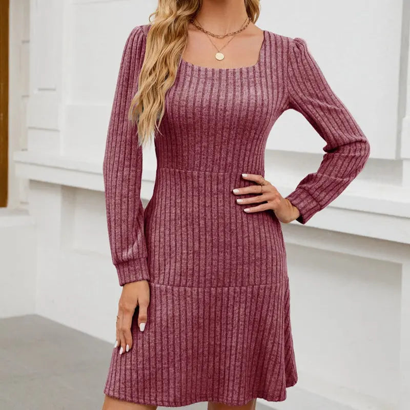 Valantomode | Stylish Long-Sleeve Dress with Square Neck and Practical Pockets