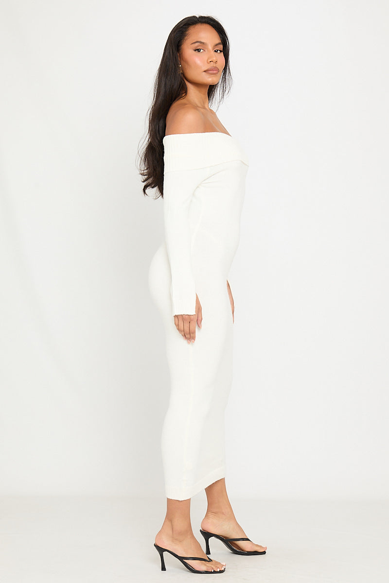 Valantomode | Cream Off-Shoulder Long Sleeve Maxi Dress for Elegance