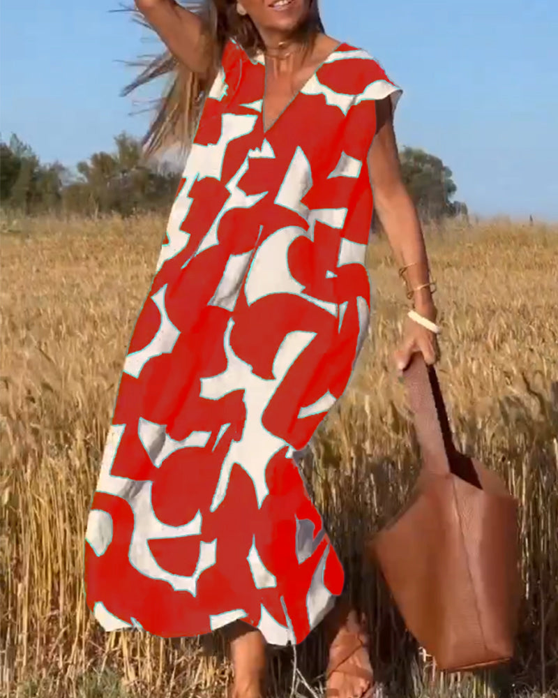 Valantomode | Dress with Relaxed Abstract Design