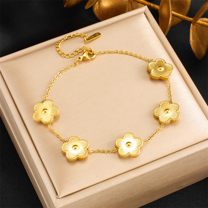 Valantomode | Gold Plated Textured Clover Bracelet for Women