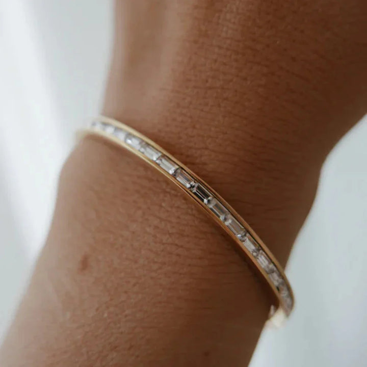 Valantomode | Plated Amira Bracelet with Linear-Prismatic Architecture and Baguette Focal Assets