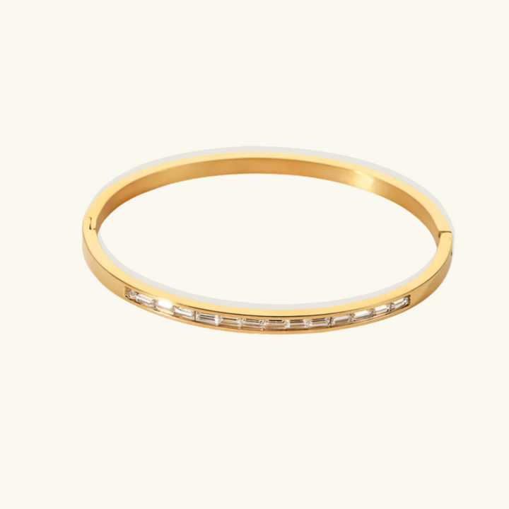 Valantomode | Plated Amira Bracelet with Linear-Prismatic Architecture and Baguette Focal Assets