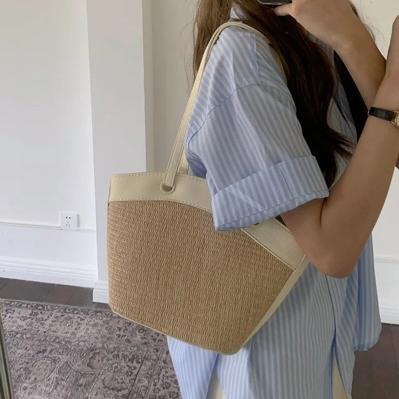 Valantomode | Solstice Artisan Garrison – Women's Premium Straw Tote with Vegan Leather Trim