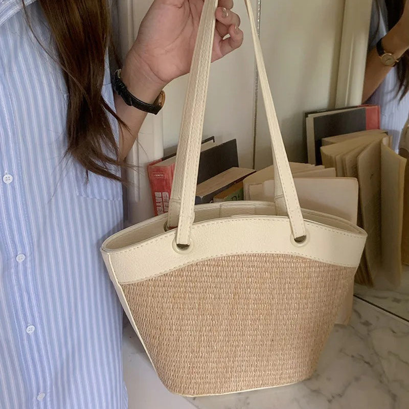 Valantomode | Solstice Artisan Garrison – Women's Premium Straw Tote with Vegan Leather Trim