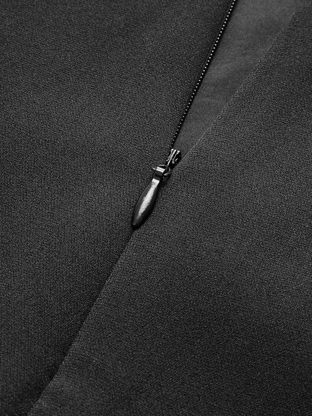 Valantomode | Chic Halter Neck Dress for Effortless Elegance