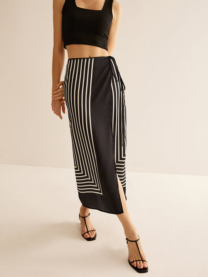 Valantomode | Striped Maxi Skirt for Effortless Style and Comfort