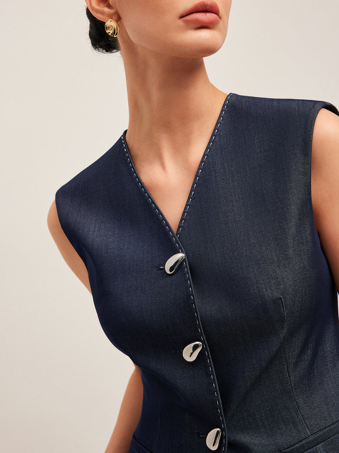 Valantomode | Stylish Tailored Denim Gilet with Unique Contrast Stitching
