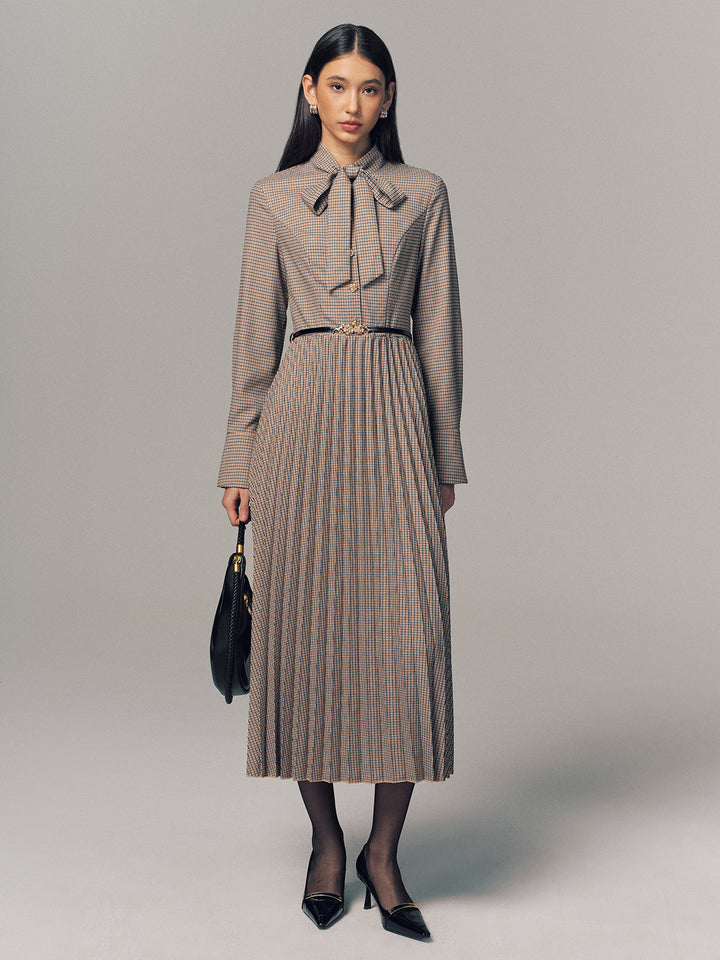 Valantomode | Chic Plaid Maxi Dress with Bow Neck and Belted Style