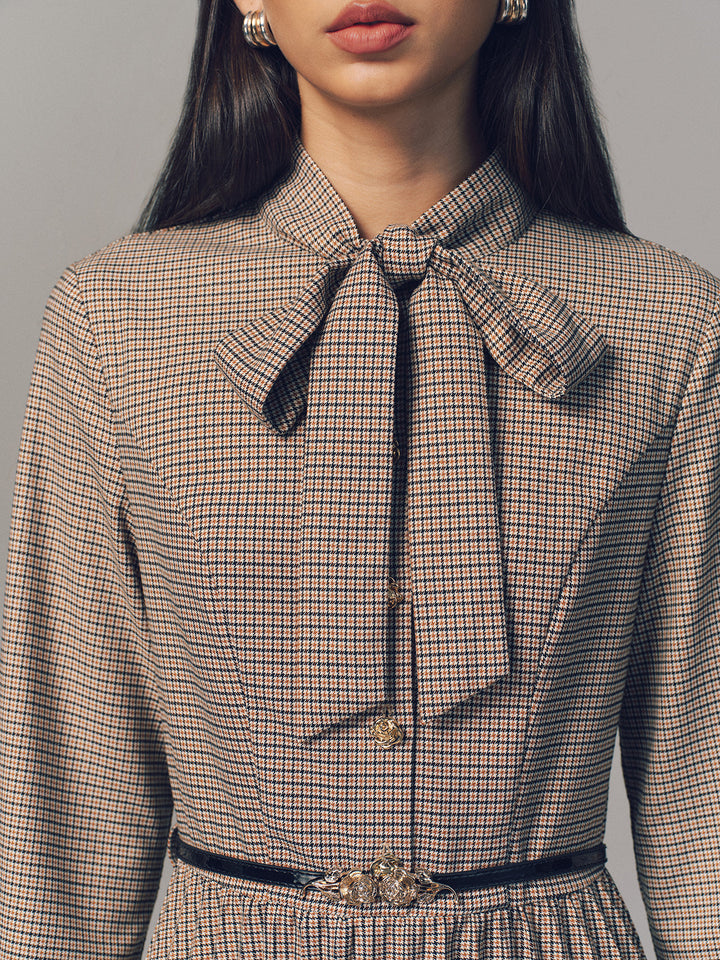 Valantomode | Chic Plaid Maxi Dress with Bow Neck and Belted Style