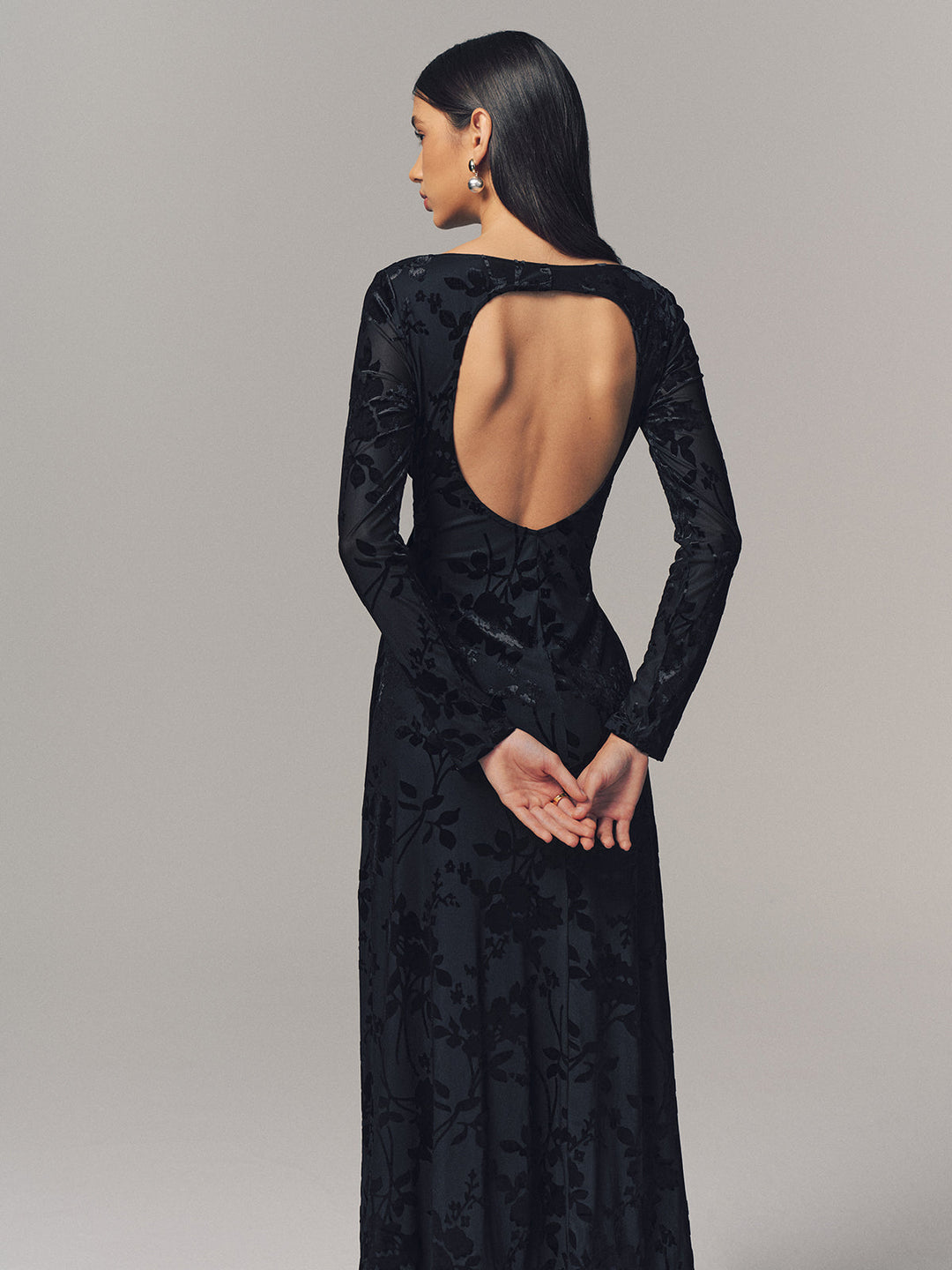Valantomode | Backless Velvet Floral Maxi Dress with Long Sleeves