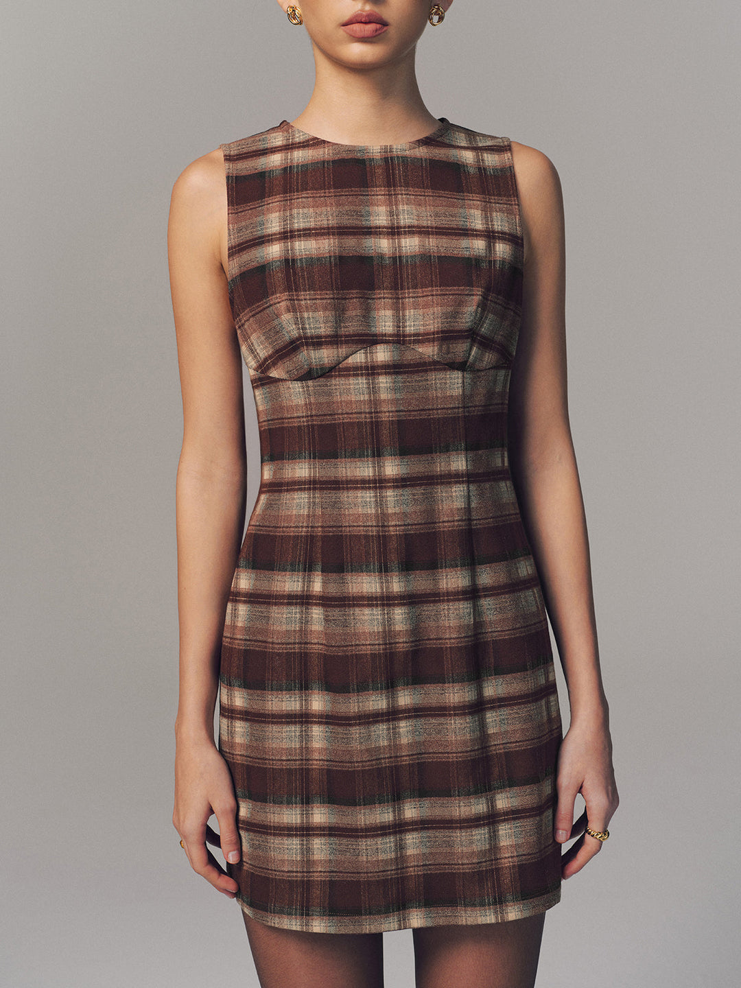 Valantomode | Chic Sleeveless Fitted Plaid Mini Dress for Effortless Style