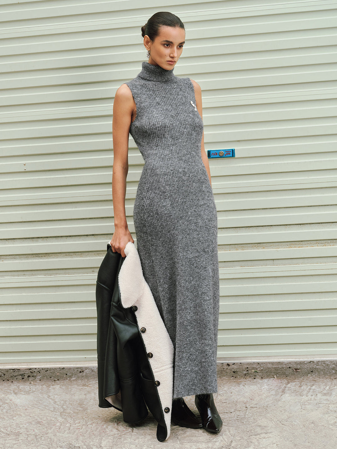 Valantomode | Cozy Wool Blend Sleeveless Turtleneck Dress for Chic Style