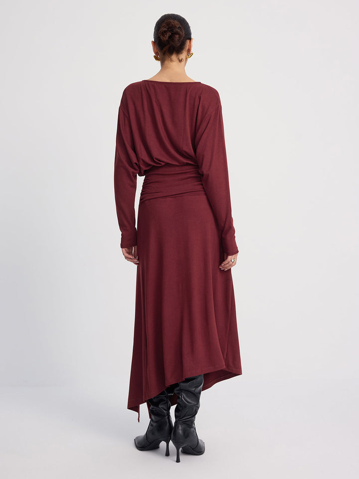Valantomode | Elegant Ruched Maxi Dress with Slit and Long Sleeves
