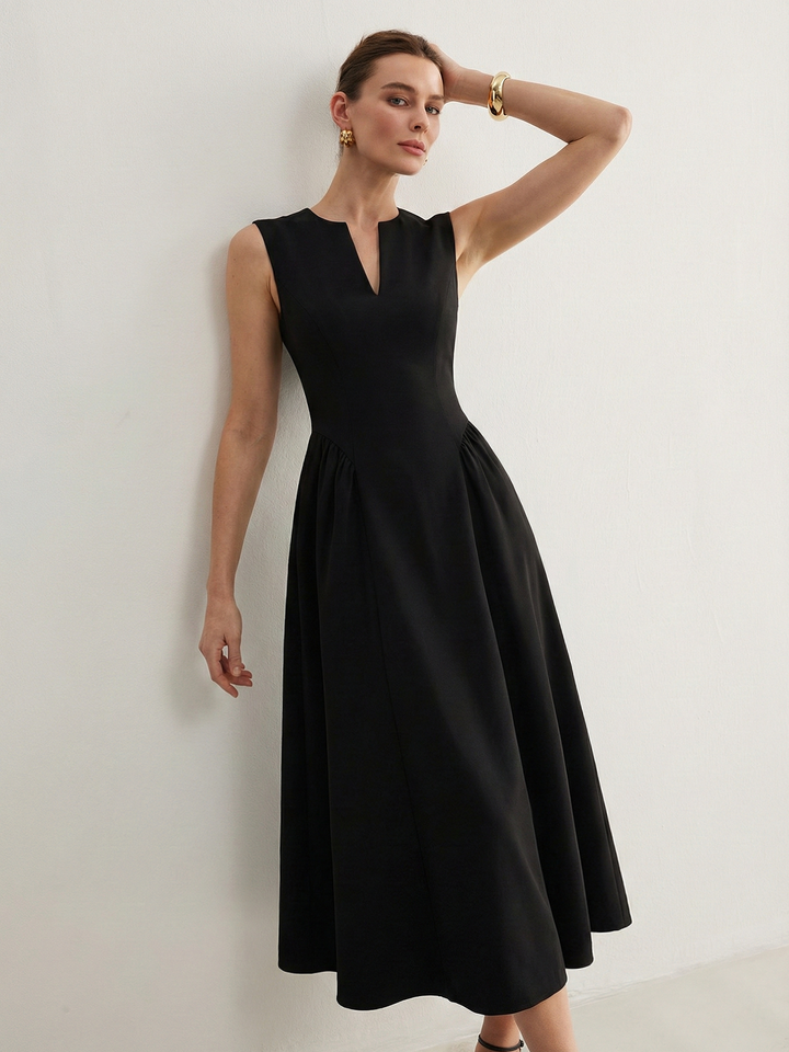Valantomode | Sleeveless Keyhole Maxi Dress with Flare Skirt