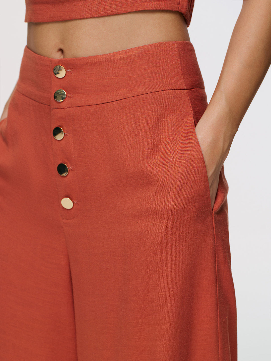 Valantomode | Stylish Linen-Blend Crop Top & Split Pants Ensemble
