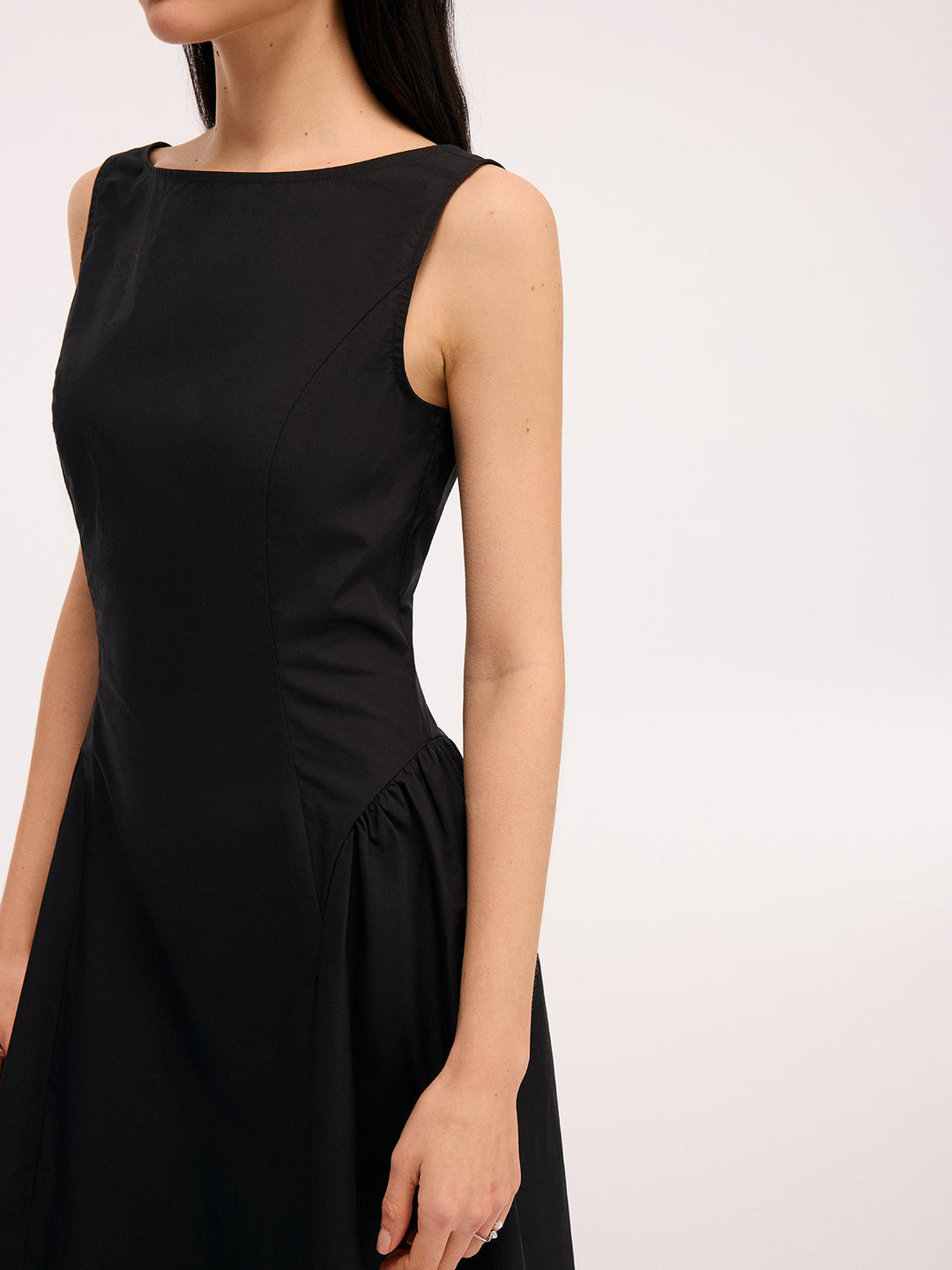 Valantomode | Chic Backless Cotton Maxi Dress with Umbrella Hem