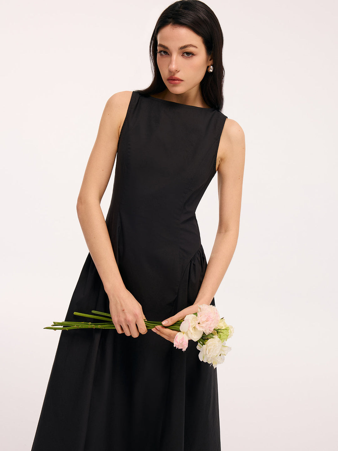 Valantomode | Chic Backless Cotton Maxi Dress with Umbrella Hem