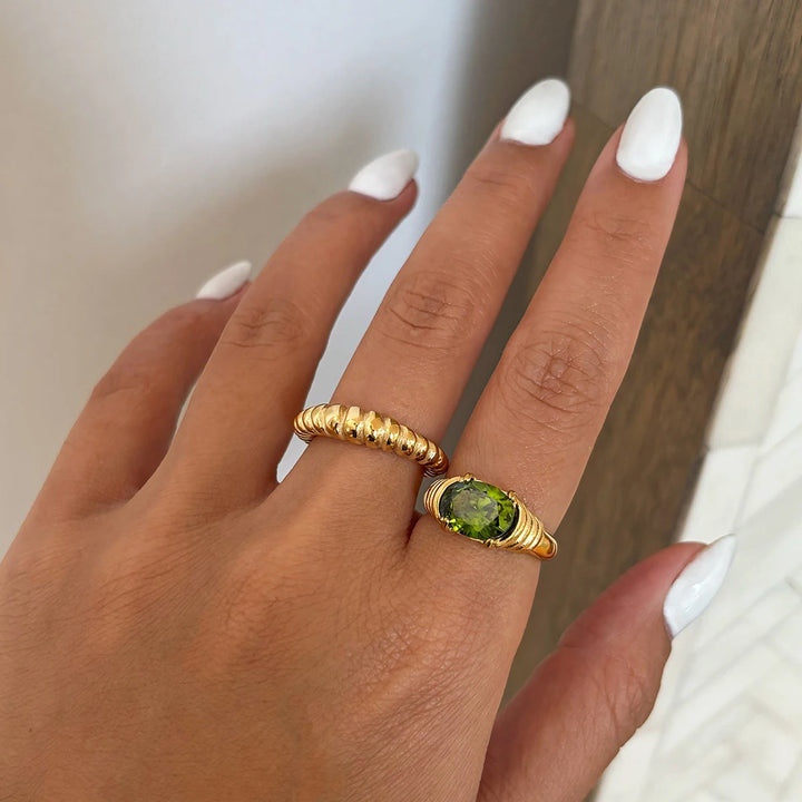 Valantomode | Plated Beatrice Ring with Textured Architecture and 9mm Prismatic Focal Asset