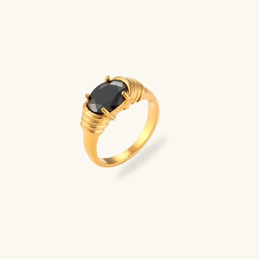 Valantomode | Plated Beatrice Ring with Textured Architecture and 9mm Prismatic Focal Asset