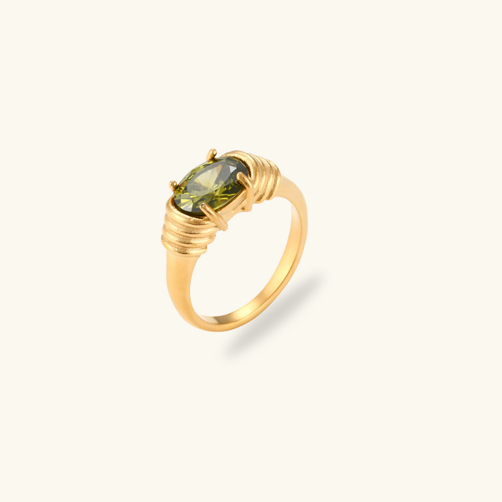 Valantomode | Plated Beatrice Ring with Textured Architecture and 9mm Prismatic Focal Asset