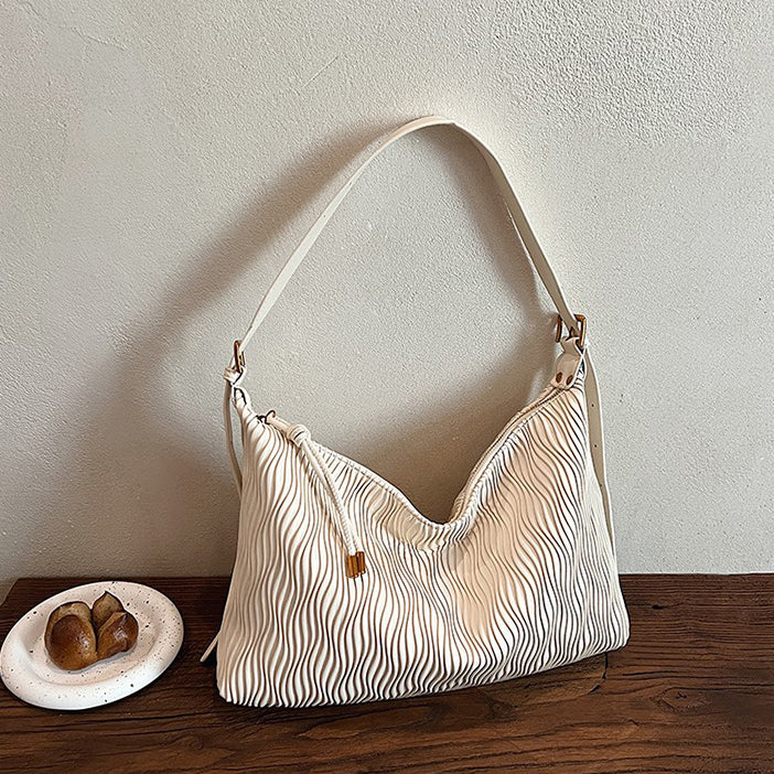 Valantomode | Riviera Kinetic Slab – Premium Vegan Leather Slim-Profile Executive Shoulder Bag