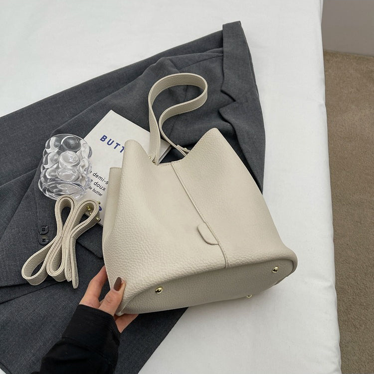 Valantomode | The Veridian Cylinder Garrison – Women's Premium Vegan Leather Bucket Bag