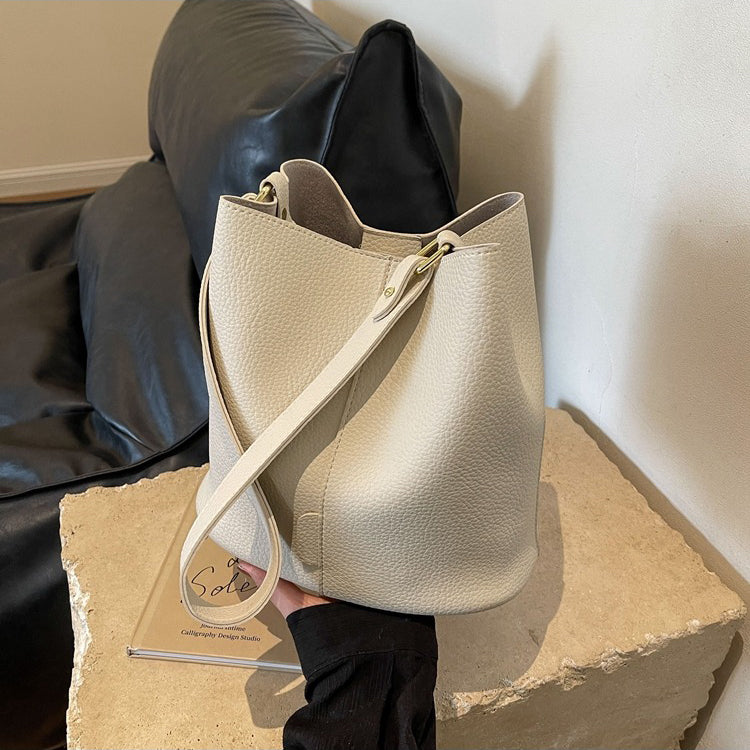 Valantomode | The Veridian Cylinder Garrison – Women's Premium Vegan Leather Bucket Bag