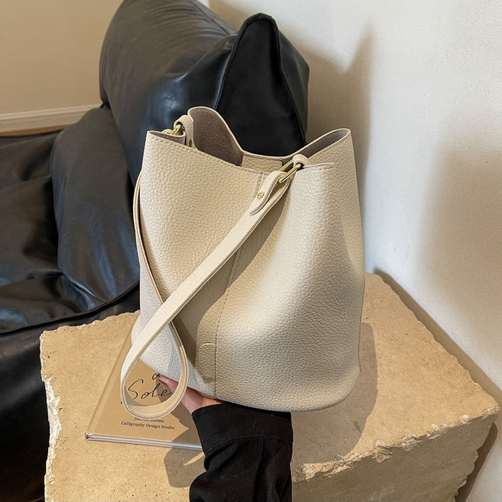 Valantomode | The Veridian Cylinder Garrison – Women's Premium Vegan Leather Bucket Bag