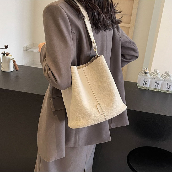 Valantomode | The Veridian Cylinder Garrison – Women's Premium Vegan Leather Bucket Bag