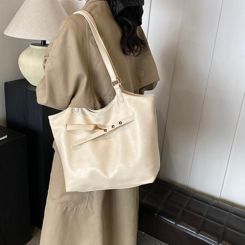 Valantomode | The ‘Aurelius’ Elena Sovereign Vessel – Women's Premium Eco-Friendly Vegan Leather Tote