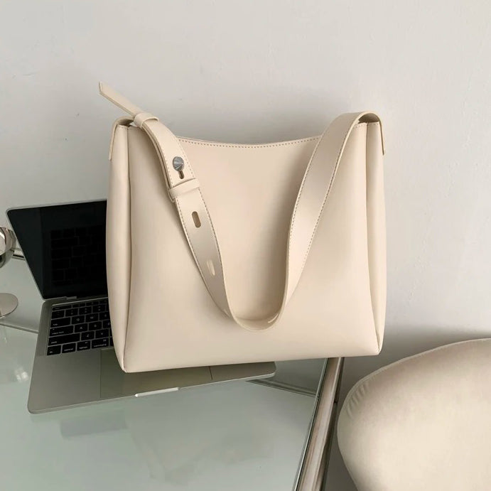 Valantomode | Luna Minimalist Hobo – Premium Vegan Leather Wide-Strap Shoulder Bag with Pouch