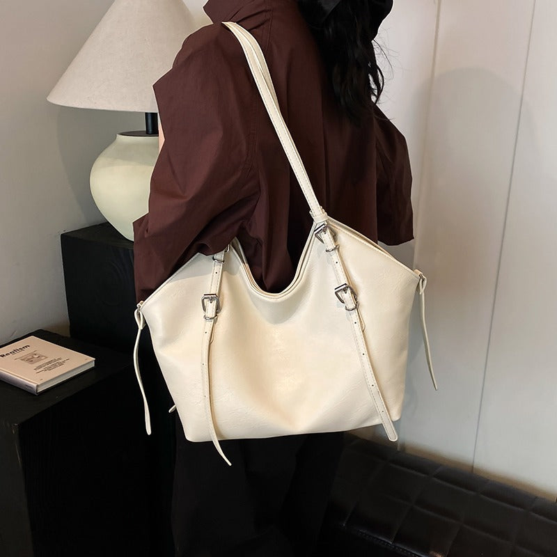 Valantomode | Amara Horizon Executive – Premium Vegan Leather Large Professional Shoulder Bag