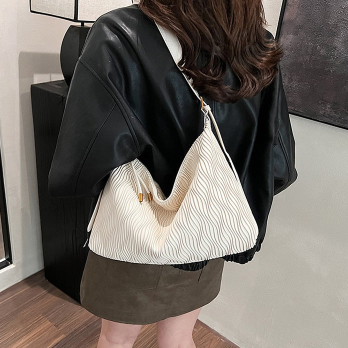 Valantomode | Riviera Kinetic Slab – Premium Vegan Leather Slim-Profile Executive Shoulder Bag