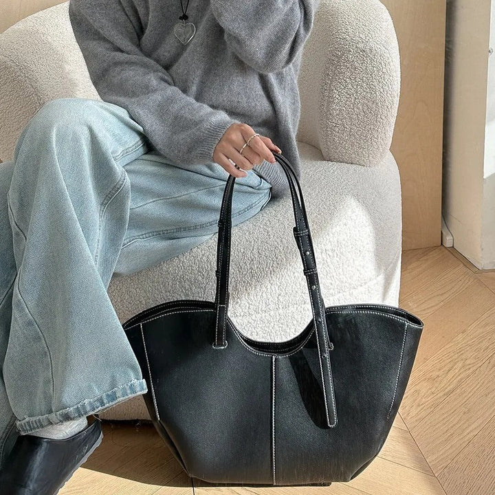 Valantomode | Amara Command Executive – 46cm Premium Vegan Leather Oversized Professional Tote