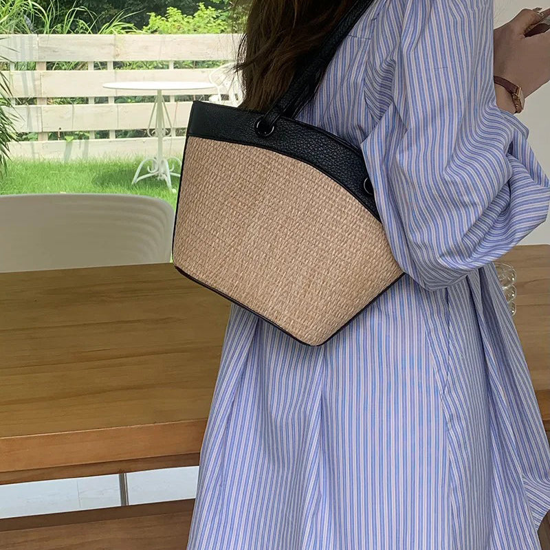 Valantomode | Solstice Artisan Garrison – Women's Premium Straw Tote with Vegan Leather Trim