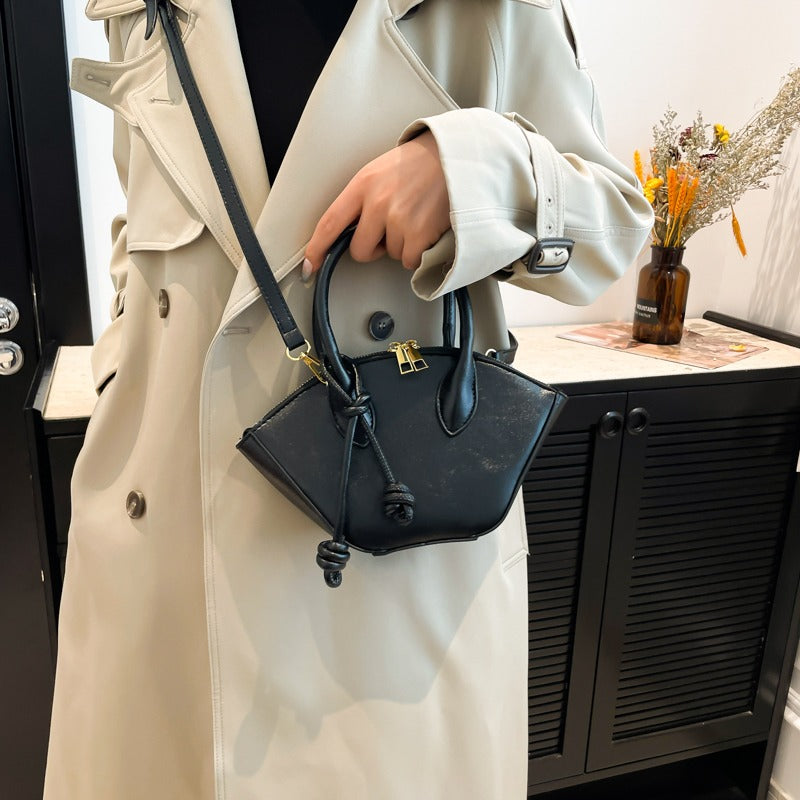 Valantomode | Millie Archival Courier – Premium Vegan Leather 2-in-1 Handbag & Crossbody